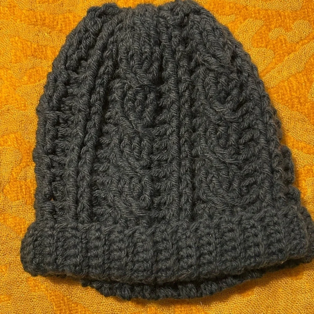 Lot of 8 Beanies- Multicolor Multi-Style all One Size